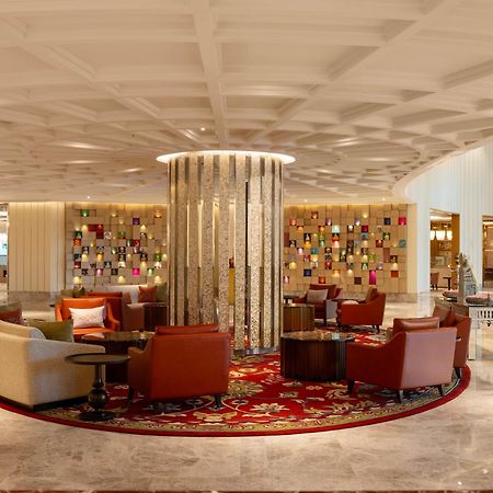 Отель The Leela Hyderabad Banjara Hills Экстерьер фото