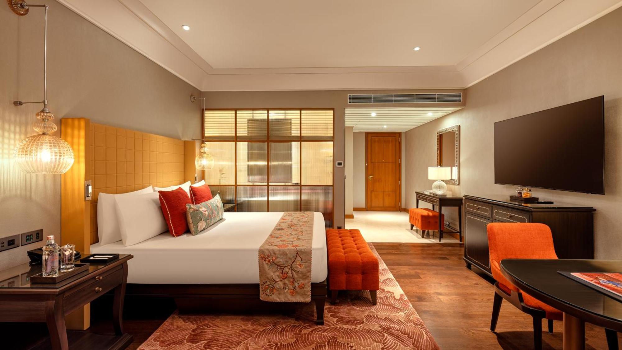 Отель The Leela Hyderabad Banjara Hills Экстерьер фото